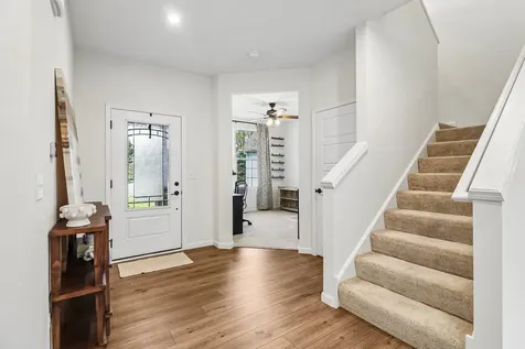 8 Liam Court Algonquin IL 60102