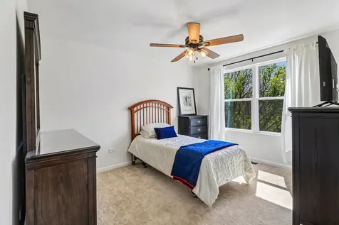 8 Liam Court Algonquin IL 60102