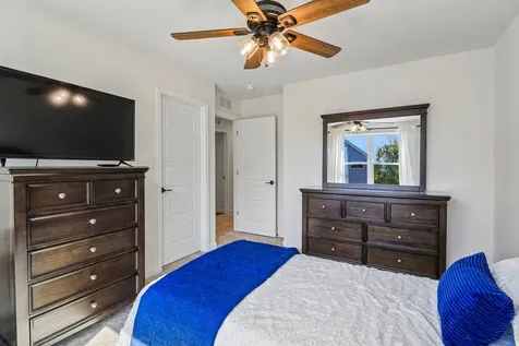 8 Liam Court Algonquin IL 60102