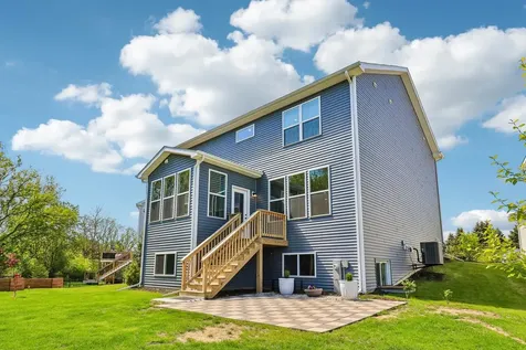 8 Liam Court Algonquin IL 60102