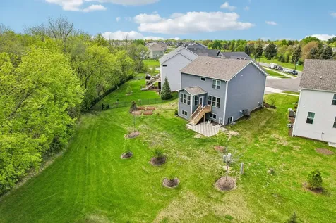 8 Liam Court Algonquin IL 60102