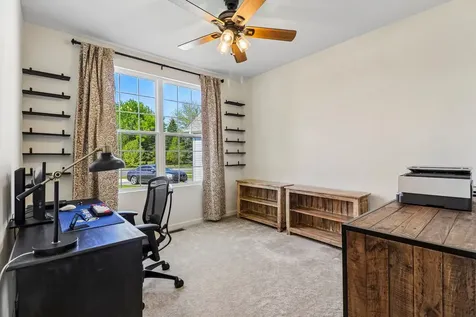 8 Liam Court Algonquin IL 60102