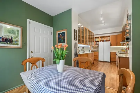 2920 North Lakewood Avenue Chicago IL 60657