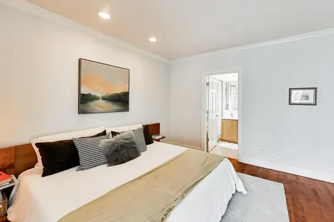 1514 West Thomas Street Chicago IL 60642