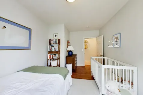 1514 West Thomas Street Chicago IL 60642