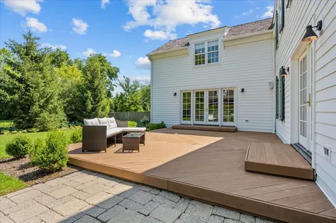 110 East Sheridan Road Lake Bluff IL 60044