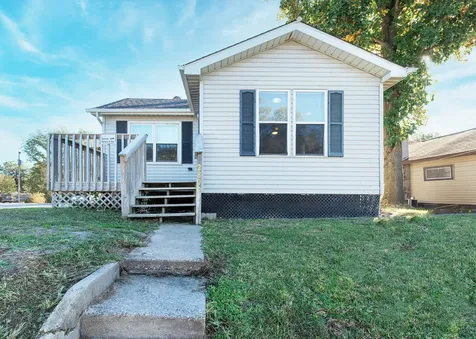 2802 Archer Drive East Moline IL 61244