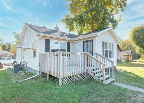 2802 Archer Drive East Moline IL 61244