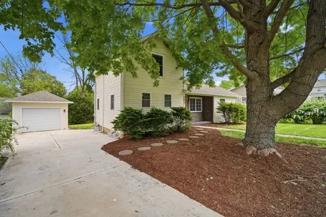 502 West Grant Highway Marengo IL 60152
