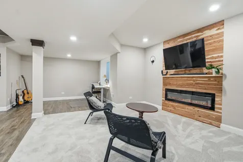 899 Edgewood Drive Sugar Grove IL 60554