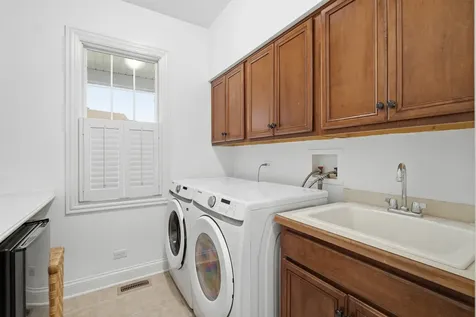 899 Edgewood Drive Sugar Grove IL 60554