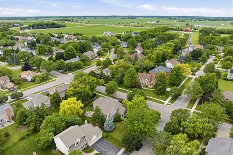 899 Edgewood Drive Sugar Grove IL 60554