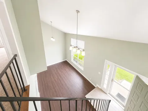 250 Acorn Drive Streamwood IL 60107