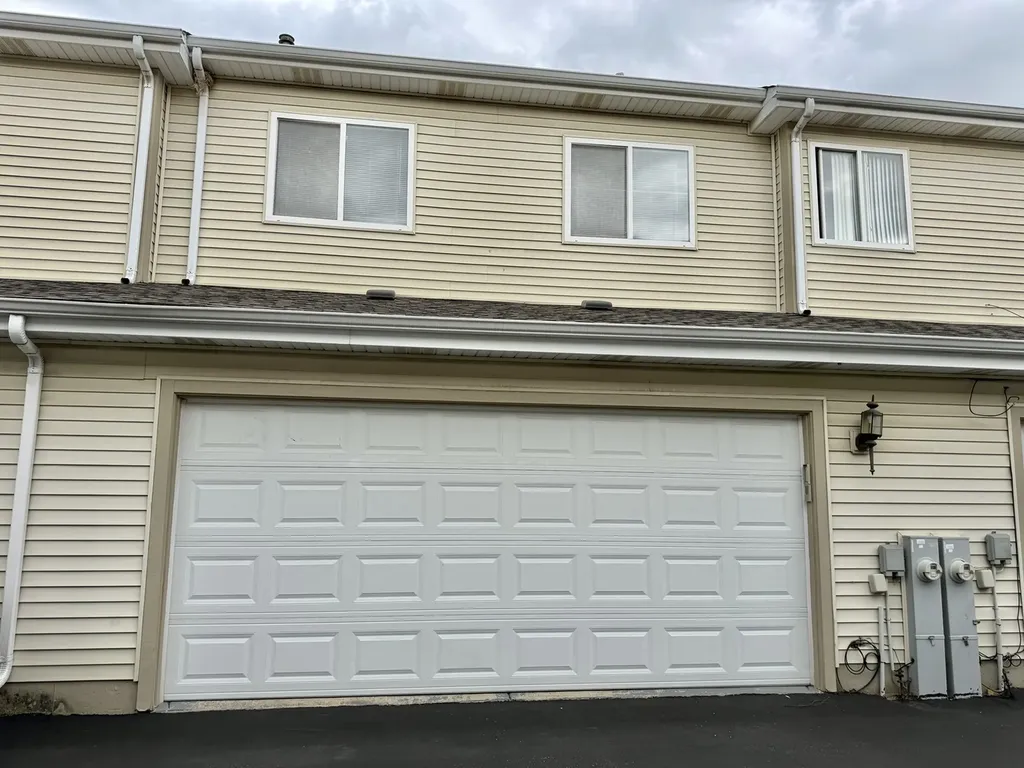 18764 South Burnside Station Drive Mokena IL 60448