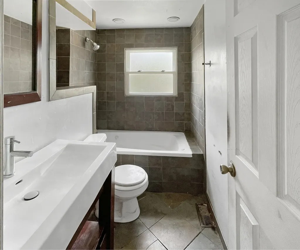 104 Stoneham Court Bolingbrook IL 60440