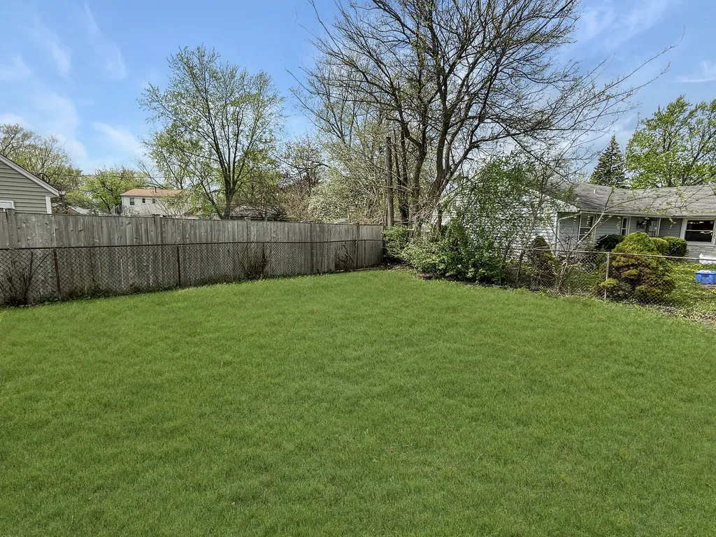 104 Stoneham Court Bolingbrook IL 60440