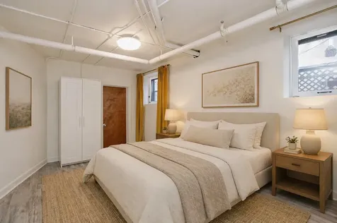 622 West Briar Place Chicago IL 60657