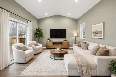 402 Lily Lane Lakemoor IL 60051