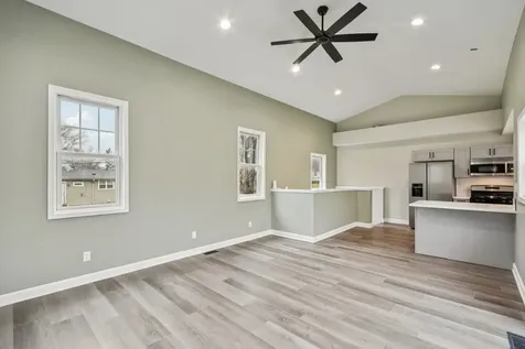 402 Lily Lane Lakemoor IL 60051