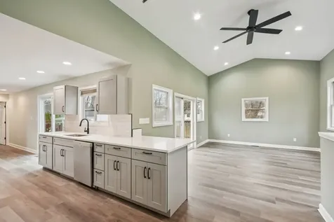 402 Lily Lane Lakemoor IL 60051
