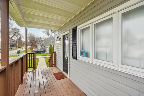 402 Lily Lane Lakemoor IL 60051