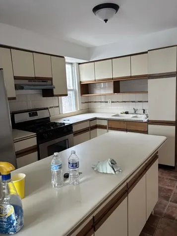 2016 West Warner Avenue Chicago IL 60618