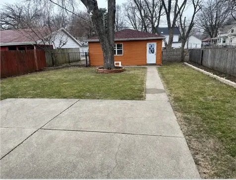 3224 Elisha Avenue Zion IL 60099