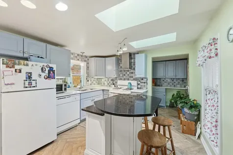 515 Oak Street Elgin IL 60123