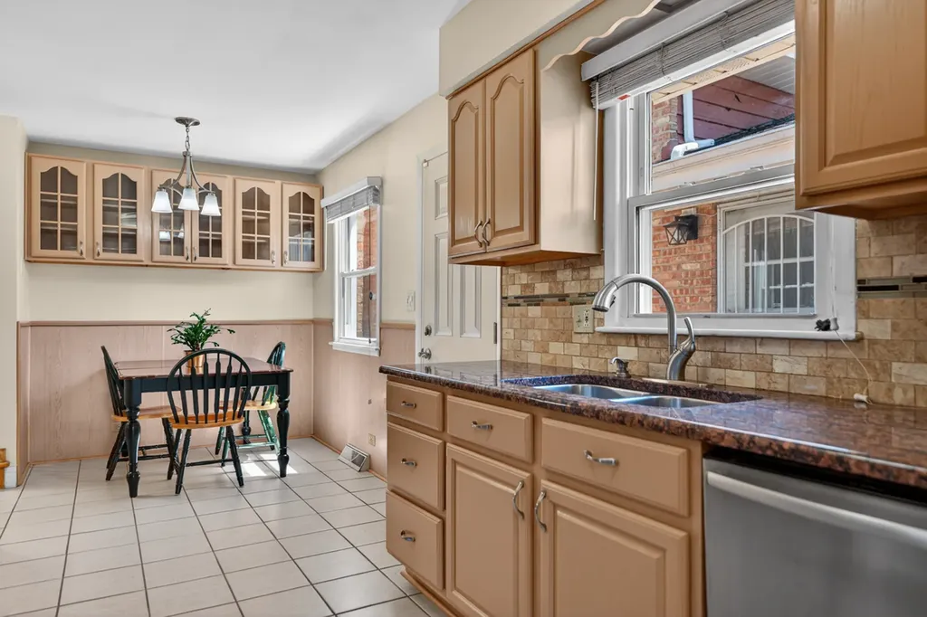 3873 Brummel Street Skokie IL 60076