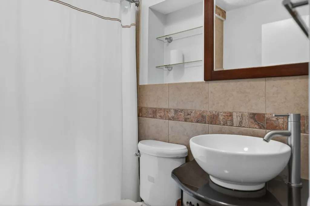 3873 Brummel Street Skokie IL 60076