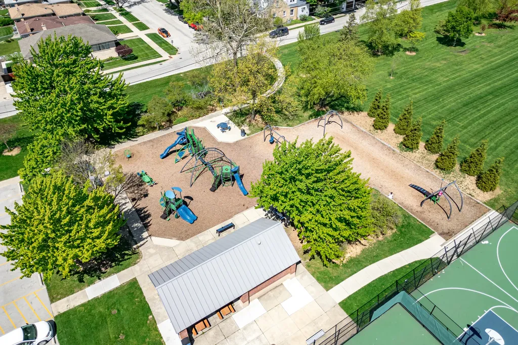 3873 Brummel Street Skokie IL 60076