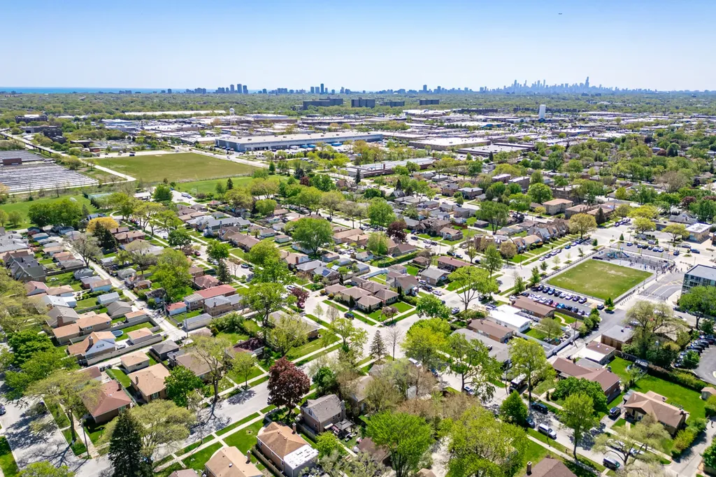 3873 Brummel Street Skokie IL 60076