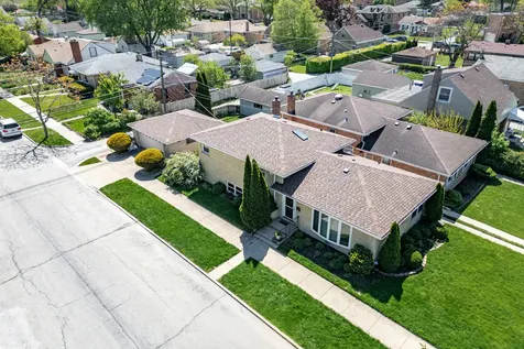 3873 Brummel Street Skokie IL 60076