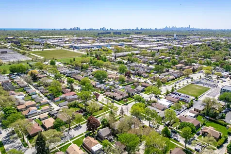 3873 Brummel Street Skokie IL 60076