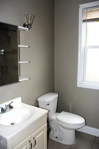 7813 South East End Avenue Chicago IL 60649