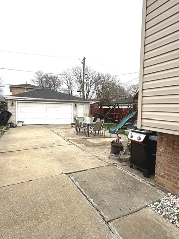 14241 South Marquette Avenue Burnham IL 60633