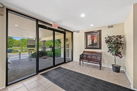 3350 North Carriageway Drive Arlington Heights IL 60004