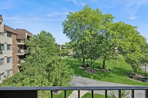 3350 North Carriageway Drive Arlington Heights IL 60004