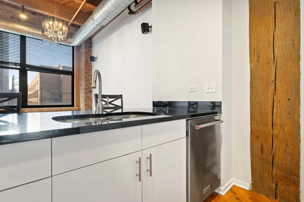 1040 West Adams Street Chicago IL 60607