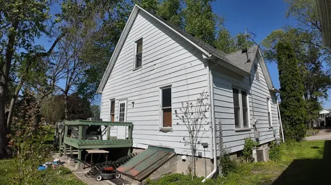 113 South Isabella Street Clinton IL 61727