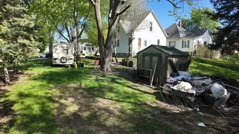 113 South Isabella Street Clinton IL 61727