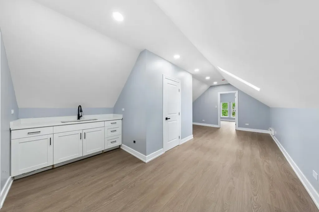 2233 South Spaulding Avenue Chicago IL 60623