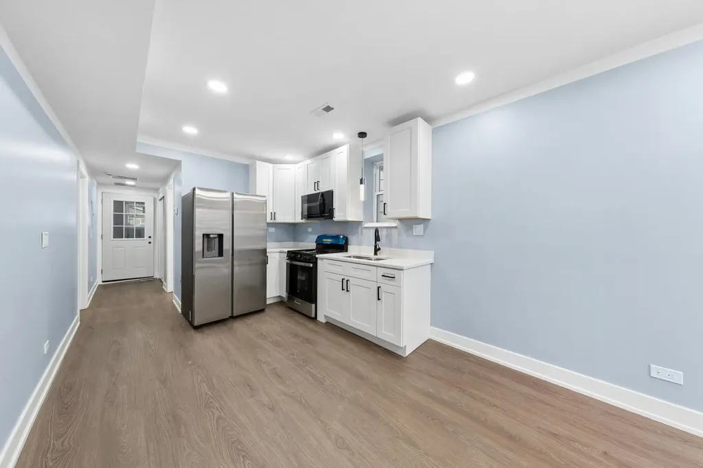 2233 South Spaulding Avenue Chicago IL 60623
