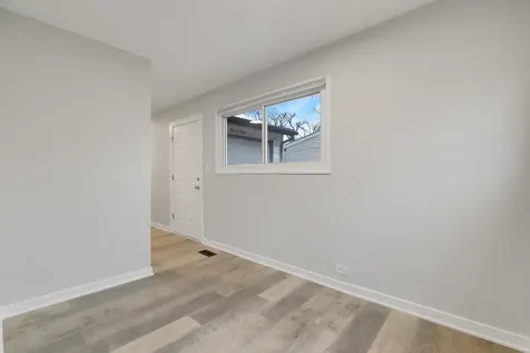 108 Walnut Drive Streamwood IL 60107