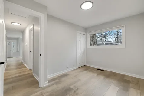108 Walnut Drive Streamwood IL 60107