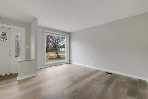 108 Walnut Drive Streamwood IL 60107
