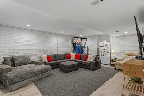 718 Cole Lane Mahomet IL 61853