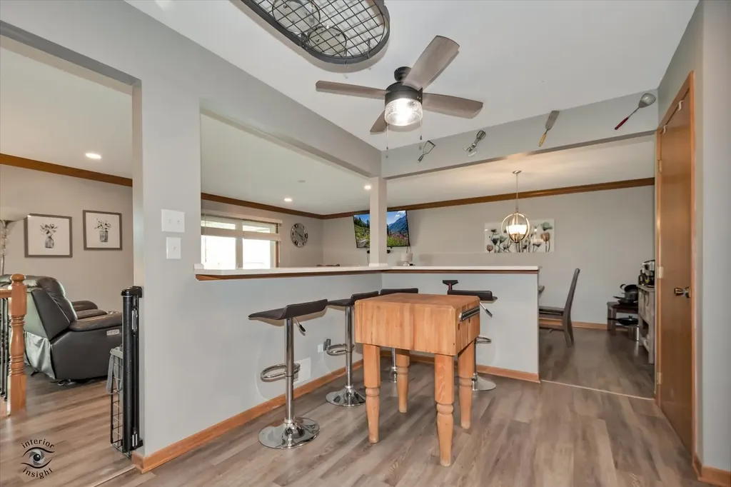 10501 Eagle Ridge Drive Orland Park IL 60467