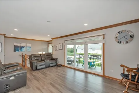 10501 Eagle Ridge Drive Orland Park IL 60467