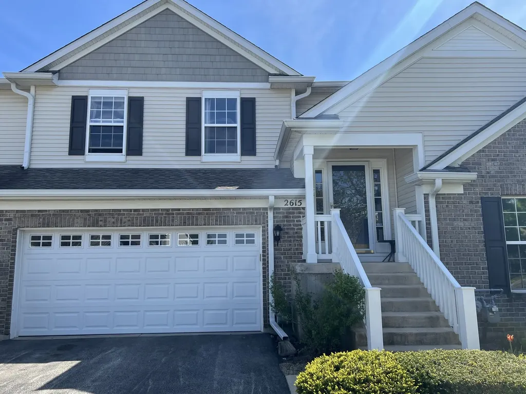 2615 Christie Drive Algonquin IL 60102